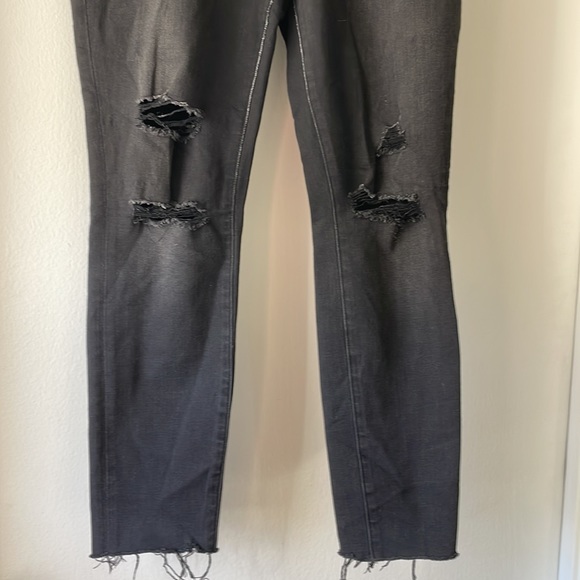 Good American Good Waist Jeans - Picture 4 of 10